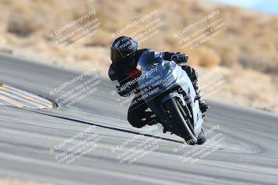 media/Jan-10-2025-CVMA Friday Practice (Fri) [[489e0da257]]/Group 4 and Trackday/Session 4 (Turn 16)/